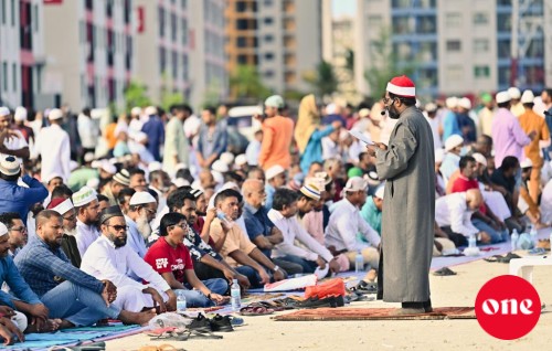 Male' sarahahdhuge 6 thanehgai bodu jamaa'athugai eid namaadhu kurun ohnaane