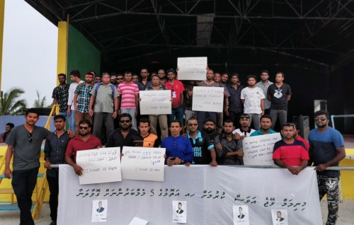 Protest in Dhidhoo demands to speed up works on Minimum Wage Bill