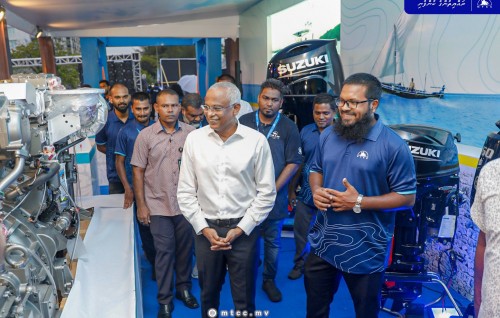 Raees Solih marine expo ah ziyaaraiy kurahvaifi