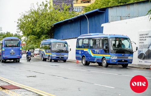 College adhi University dharivarunah bus aai ferry gai hiley dhathuru kurevey goiy hadhaifi