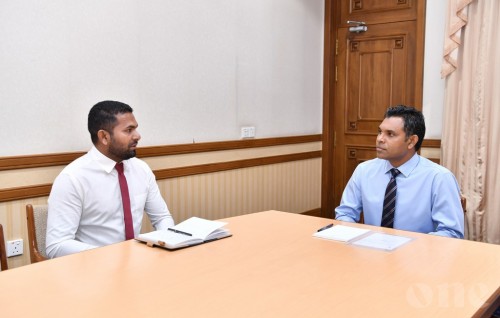 Vice President meets with Kamadhoo Council