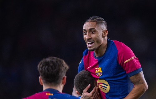 Valencia kolhah 7 goal jahai, Barca ah league race gai ummeedheh