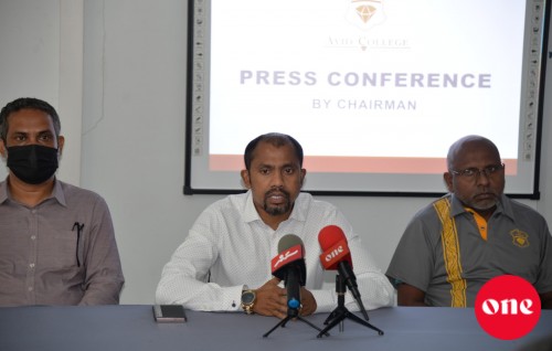 Flying school hingan AAA aa eku hedhi ehbas vun Avid in baathilu kohfi