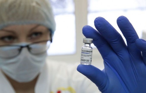 Oxford aai Russia ge vaccine ehkkohggen baarugadha vaccine eh test kuranee