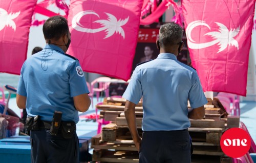 #OnePhoto: Idhikolhu coalition inn kandumatheegai kuri muzaaharaa