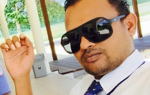 Maldivian Manager at Kooddoo Airport has been arrested for stealing from tourist luggage
