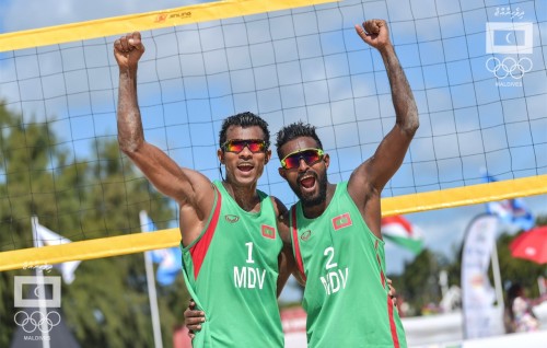 Los Angeles 2028 ge Olympics ah raajjey ge beach volleyball team eh fakkaa kuranee