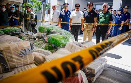 Philippines in 1.8 Tonne ge masthuvaathakethi athulaiganefi