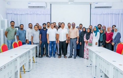 Minister Saeed meets SME's in Addu City