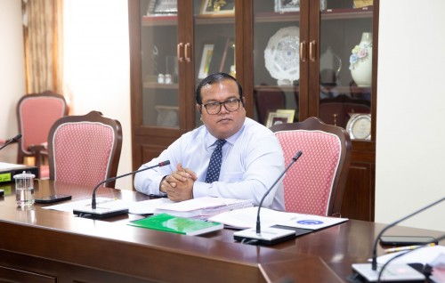 Raess Soalih ge motorcade ah huras elhi massala 241 committee in balanee