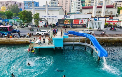 Swimming track ge diving platform aai slide aamunnah hulhuvaalaifi