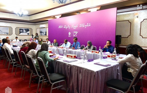 Majilis inthihaabuge vote laa vaguthakee hendhunu 9 inn haveeru 5 ah kamah hadhan lafaadheefi