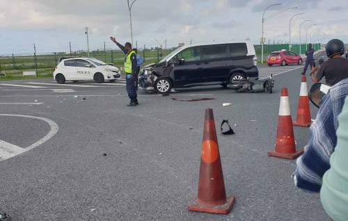 Bridge light kairin hingi accident ehgai 3 meehakah aniyaa vejje
