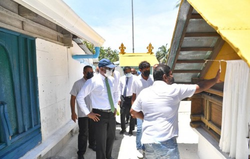 Fathuruverin ziyaaraiykuraa gothah aasaaree thanthan tharahgeekurun muhinmu: Raees