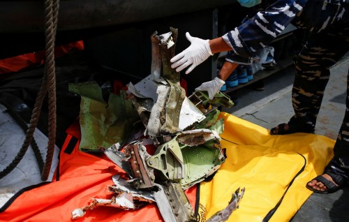 Vettunu Indonesia flight ge kalhufoshi kan'du adin nagaifi, maruvi meehun dhenegathumuge masahkaiy kuriah