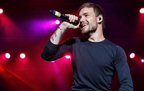 Lavakiyuntheriya Liam Payne hotel ehgge balcony in vehtti maruvehjje