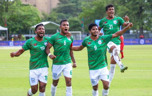 Record ah ves nimumeh, 18 aharahfahu Bangladesh athun balive Raajje ah naa unmeedhu