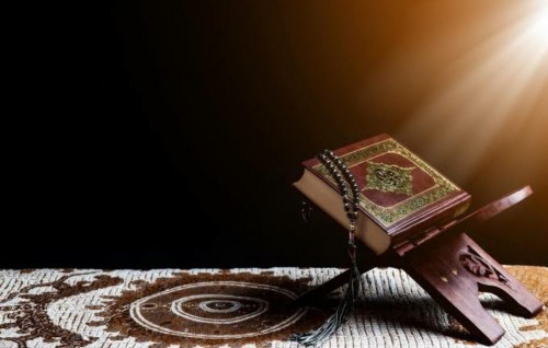 Quran hithudhas kurumah fahu rashugai thibegen muraaja'aa kurevey goiy hadhaifi