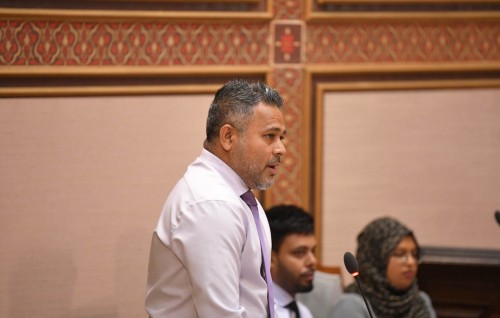 Mahuge ufedhdhunthah baazaarah neren kudhi viyafaarithakah loanah hulhuvaalan midhanee thayyaaruvamun: Shiyam