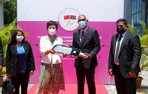 China in Male' city council ah 3000 magu bahthi hadhiyaakoffi
