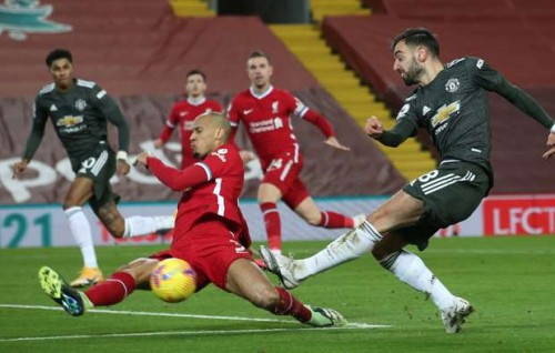 United aai Liverpool evvaru, 1 vanaigai adhives United