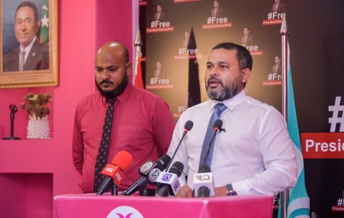 Fuluhun gayah kulhu jahaafai vanee bayaku raavaigen, ebayaku fuluhunnah engeyne: Idhikolhu