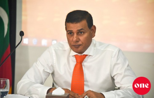 Tax bodukuran vejje nama igthisaadhu halaakuvedhaane: Siyaam