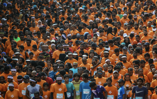 Aanmunge edhumuge mathin Dhiraagu road race gai baiverivumuge muhdhathu ithuru kohffi