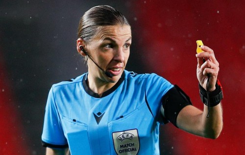 World Cup ge thaareehugai match akun fennaane furathama anhen referee akah France ge Frappart