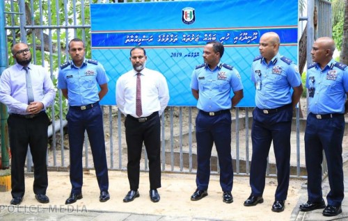 Dhoonidhoo fenuge mahsala ah dhaaimee hahleh hoadhumuge massaikai dhanee kuramun: Fuluhun
