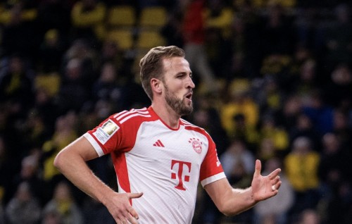 Hattrick aaeku Kane ge form kuriyah, Bayern in Dortmund balikoffi