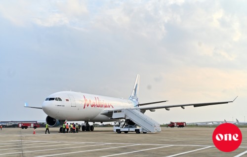 Raajje ge hurihaa airport akah reygandu flight jesseyne inthizaam hamajassaifi