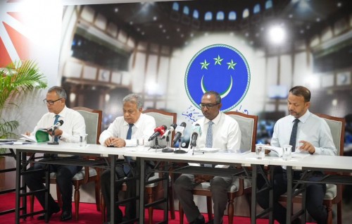Jalsaa kuriah gendheveynee Eva nuvatha Nasheed ge ithubaaru nehkamuge massala anburaa gendhiumun: Idhikolhu