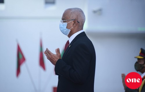 #OnePhoto : 55 vana minivan dhuvahuge dhidha negumuge rasmiyyaathu
