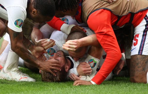 EURO 2020: Wembley ah hinithunvun, Sterling aai Kane ge goal thakun German balikoh England quarter ah