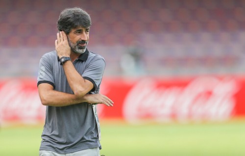 1 vanaigai othas qualification yageen kohgen thibeveykah neiy: Oscar