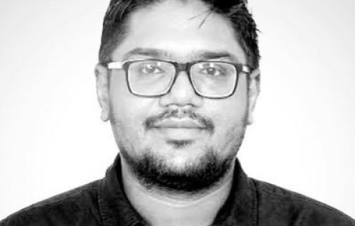 Yoga hama nujehun: Razzan bandhun dhookohlee rangalhah: High Court