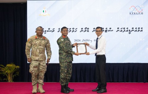 Deep tracker akaai Alifaan nihvumugai beynun kuraa drone eh STELCO in MNDF ah hadhiyaa koffi