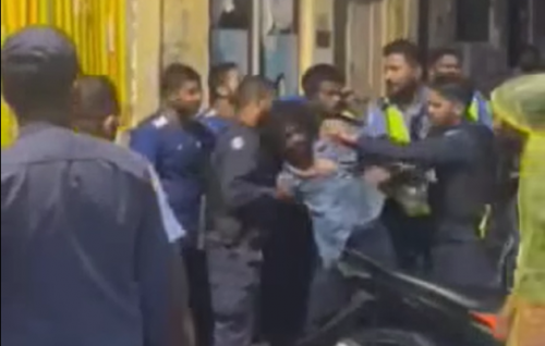 Bayaku hayyaru kurumuge thereygai fuluhun aniyaa kuri kamah thuhumathu kurevey massala eh balanee