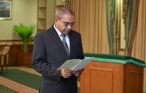 Zaahid ge isthiufaa dhevvun: Fuaadhu vidhaalhuvee ekan vee rangalhah kamah