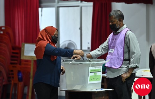 Riyaasee inthihaabuge voters list ah 551 shakuvaa