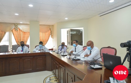 #OnePhoto: Rayyithunge majileehuge State Owned Enterprises Committee ge 57 vana bahddhaluvun