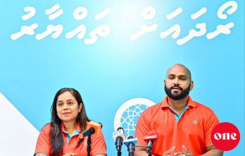 Roadha mahah haasakogen ''Roadha mahah thayyaaru'' ge namugai Dhiraagun haassa promotion eh