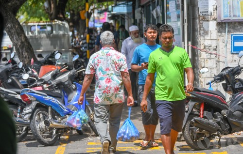 Aharuge emme hoonu gadha eh dhuvas, Male' ah  miadhu 43 Degree ah hoonu ihusaasvi!