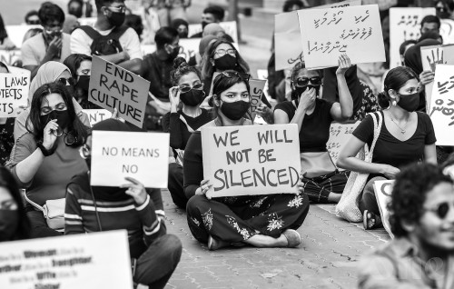 Kuda kujjaku groom kohgen jinsee gulhun hingan ulhun meehaa ge bandhah 15 dhuvas