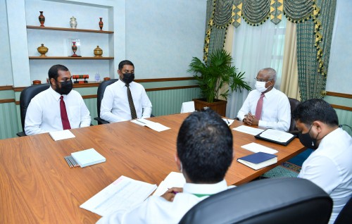 Riyaasee vaudhaa eh gothah hirilandhoo ge bin hikkaane: Raees