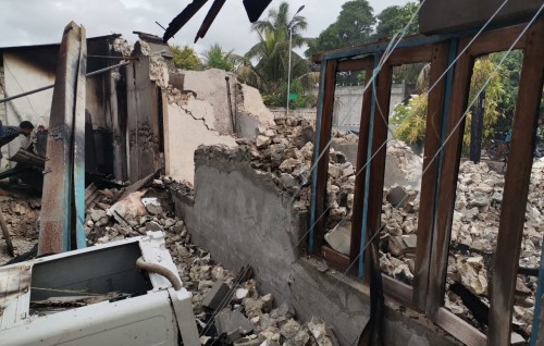 Filladhoo ge eh andhai huli, aailaa haalugai jehijje