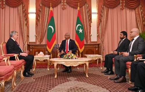 Bhutan aai Brazil ge aa safeerun Raees ah safeeru kamuge faiykolhu aruvaifi