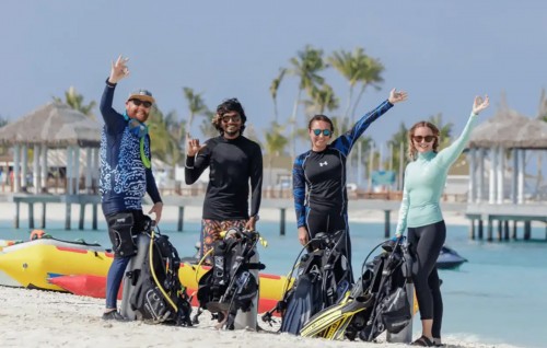Hulhumale' gai dive center eh tharaggee kuran hulhuvaalaifi