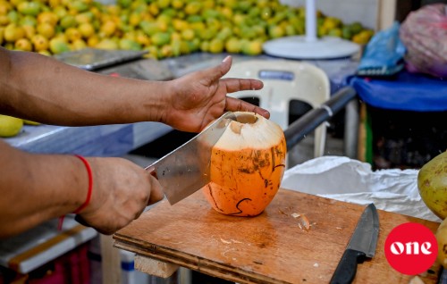 One Photo: Dhathuruveringe marketge therein